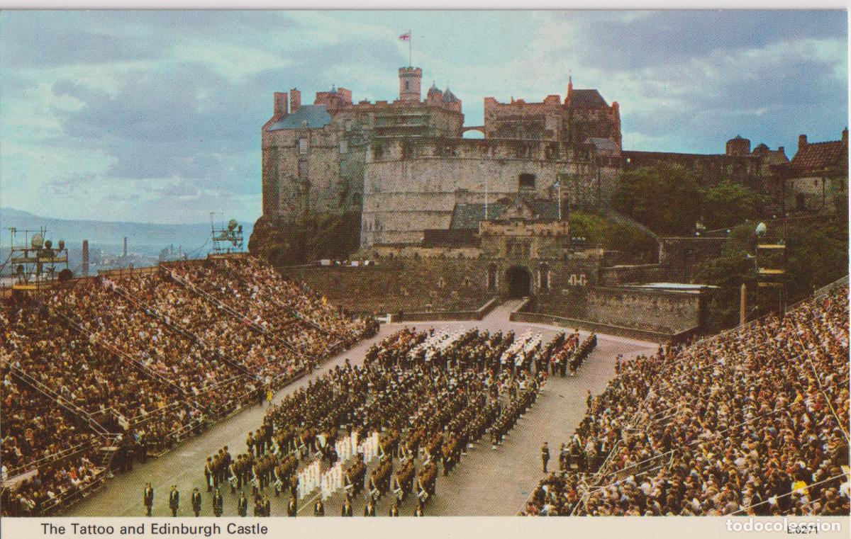 Postales: ESCOCIA, CASTILLO DE EDINBURGO, FESTIVAL MILITAR &ndash; DENNIS & SONS &ndash; S/C