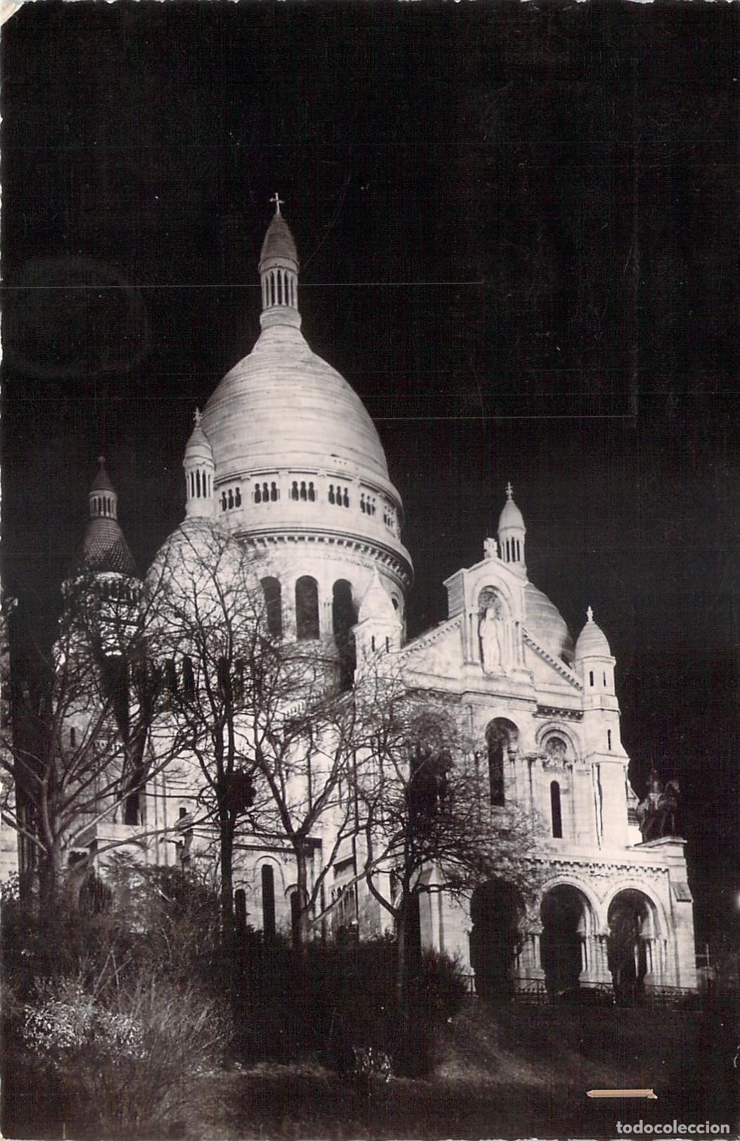Postales: Postal de la Bas&iacute;lica del Sacr&eacute;-C&oelig;ur de Par&iacute;s por la Noche