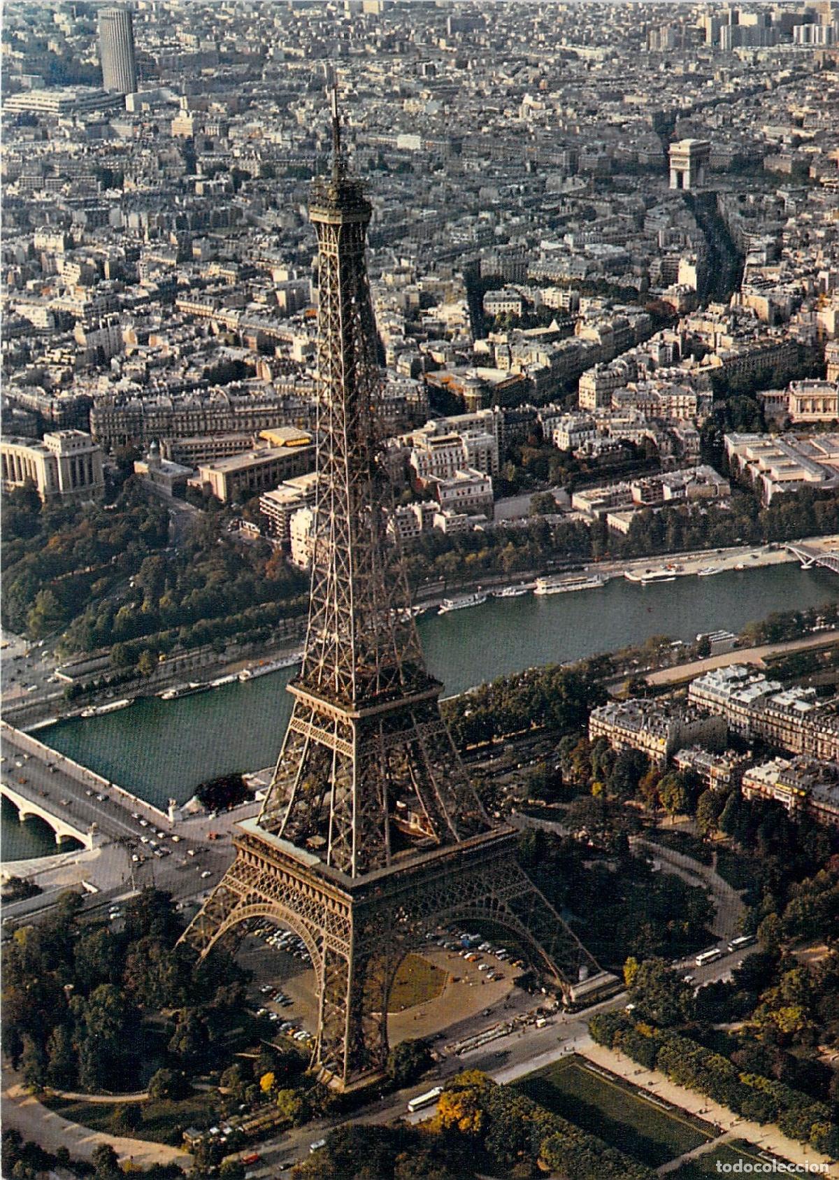 Cartoline: Postal de Par&iacute;s con Vista A&eacute;rea de la Torre Eiffel