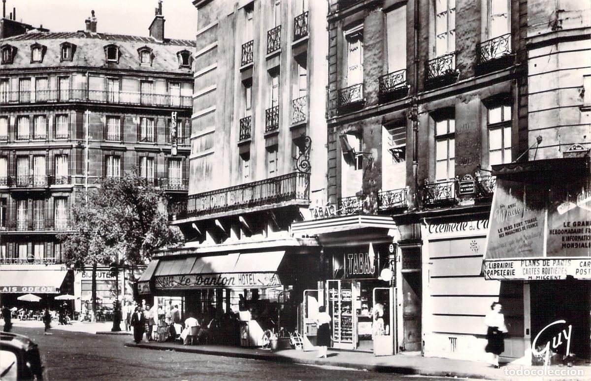 Postales: Postal de Par&iacute;s, Carrefour de l'Od&eacute;on con Caf&eacute; Le Danton y Tabac