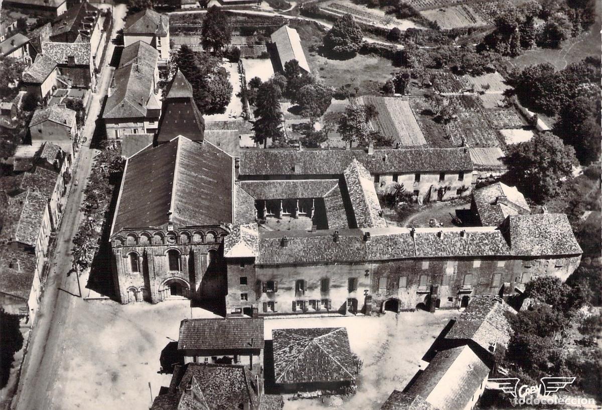 Cartoline: Postal A&eacute;rea de Cadouin, Dordogne, Vista General - Editions Gaby