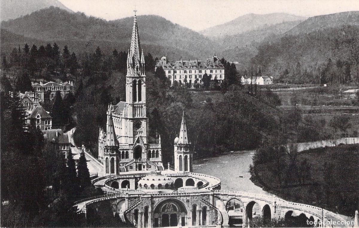 Postales: Postal de la Bas&iacute;lica de Lourdes Vista desde el Castillo