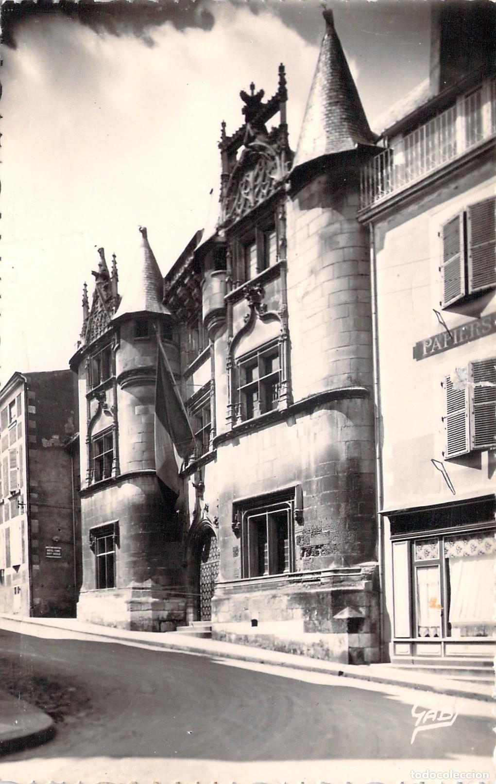 Postales: Postal de Poitiers, Francia - L'H&ocirc;tel Fum&eacute;e