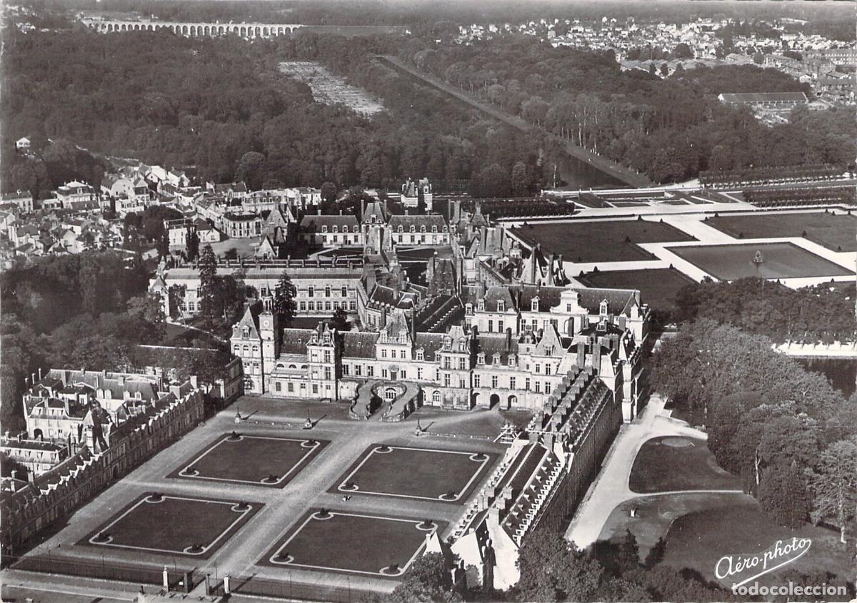 Postales: Postal de Vista A&eacute;rea del Castillo de Fontainebleau en Francia