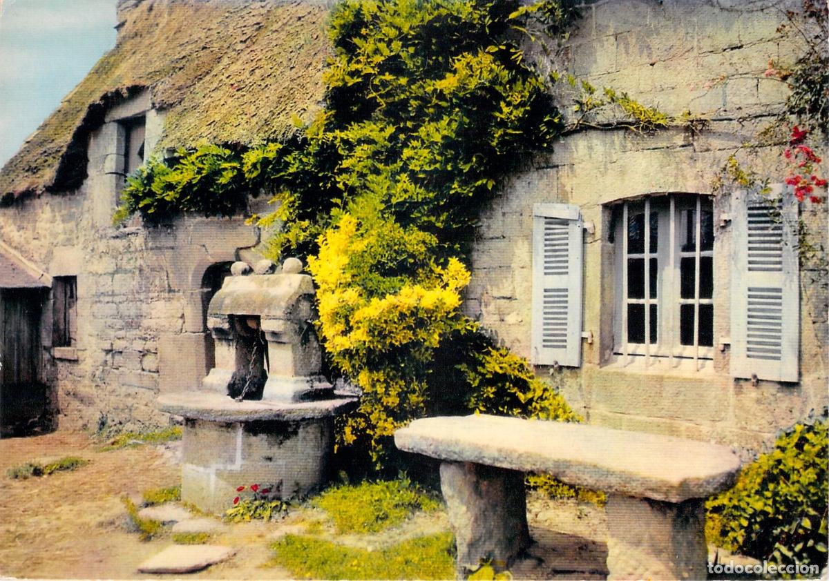 Postales: Postal Choza de Breta&ntilde;a Casa Tradicional Francesa con Pozo