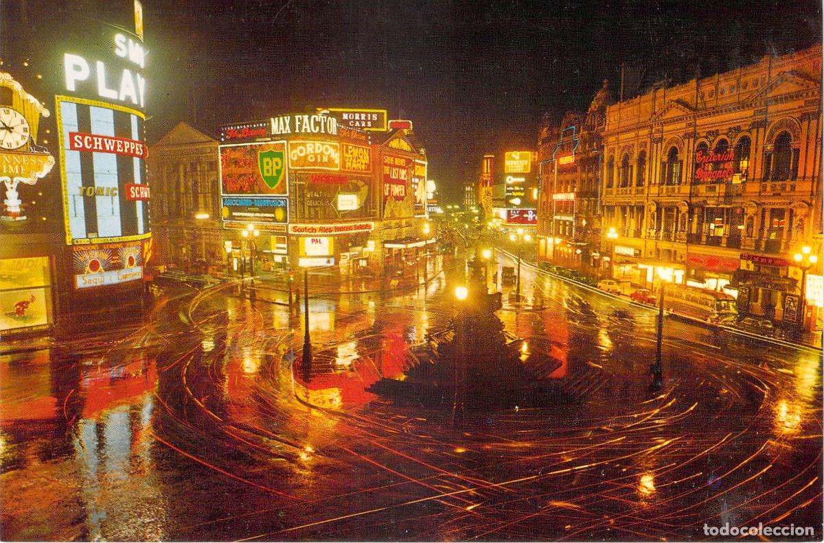 Cartes Postales: Postal de Piccadilly Circus de Noche con Luces de Ne&oacute;n, Londres