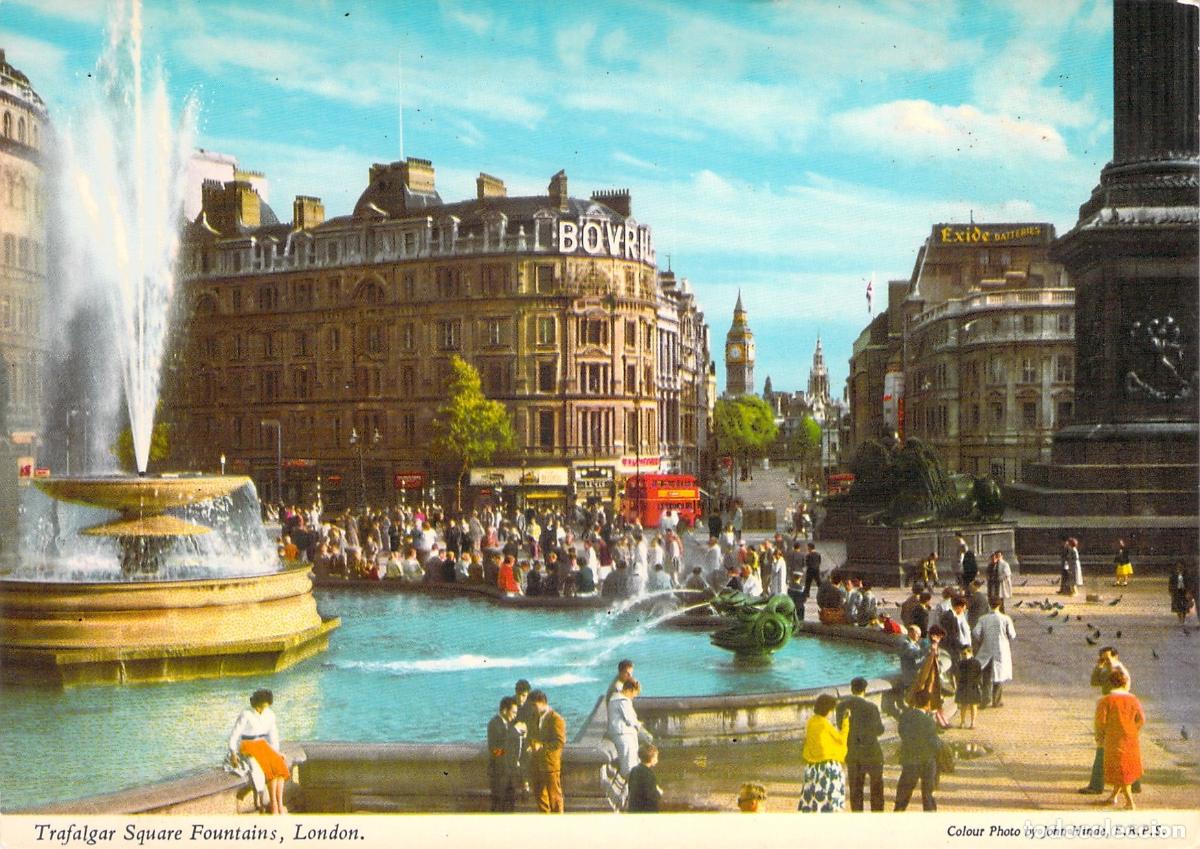 Postales: Postal de las Fuentes de Trafalgar Square en Londres