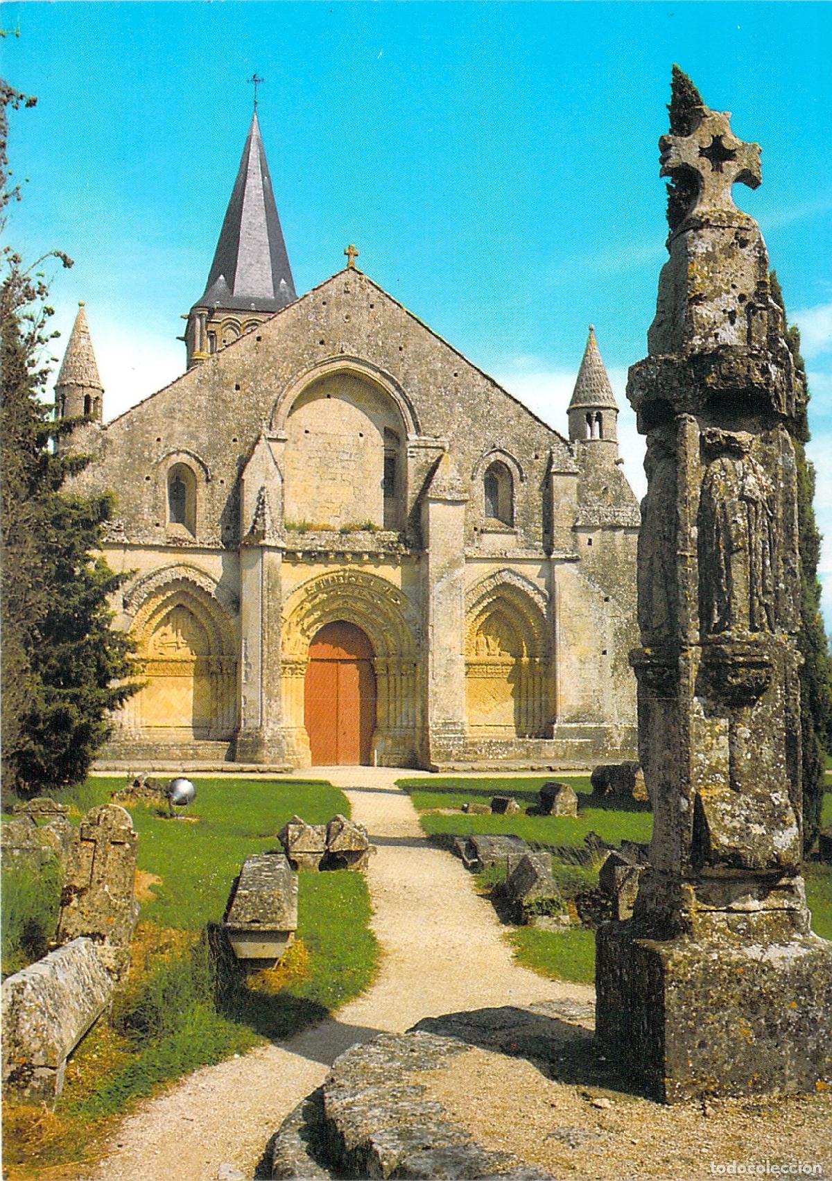 Postales: Postal de la Iglesia Saint-Pierre de la Tour en Aulnay-de-Saintonge, Francia