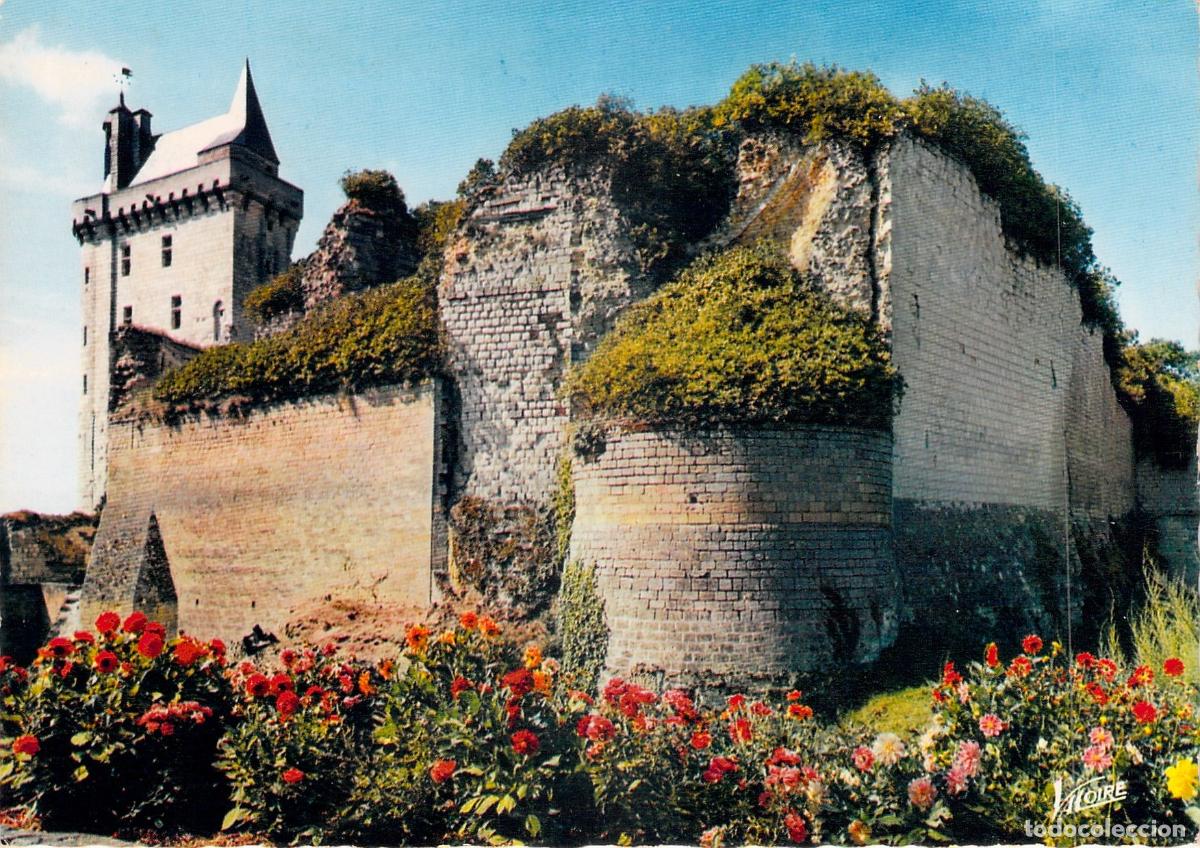 Postales: Postal del Castillo de Chinon y Torre del Reloj, Francia