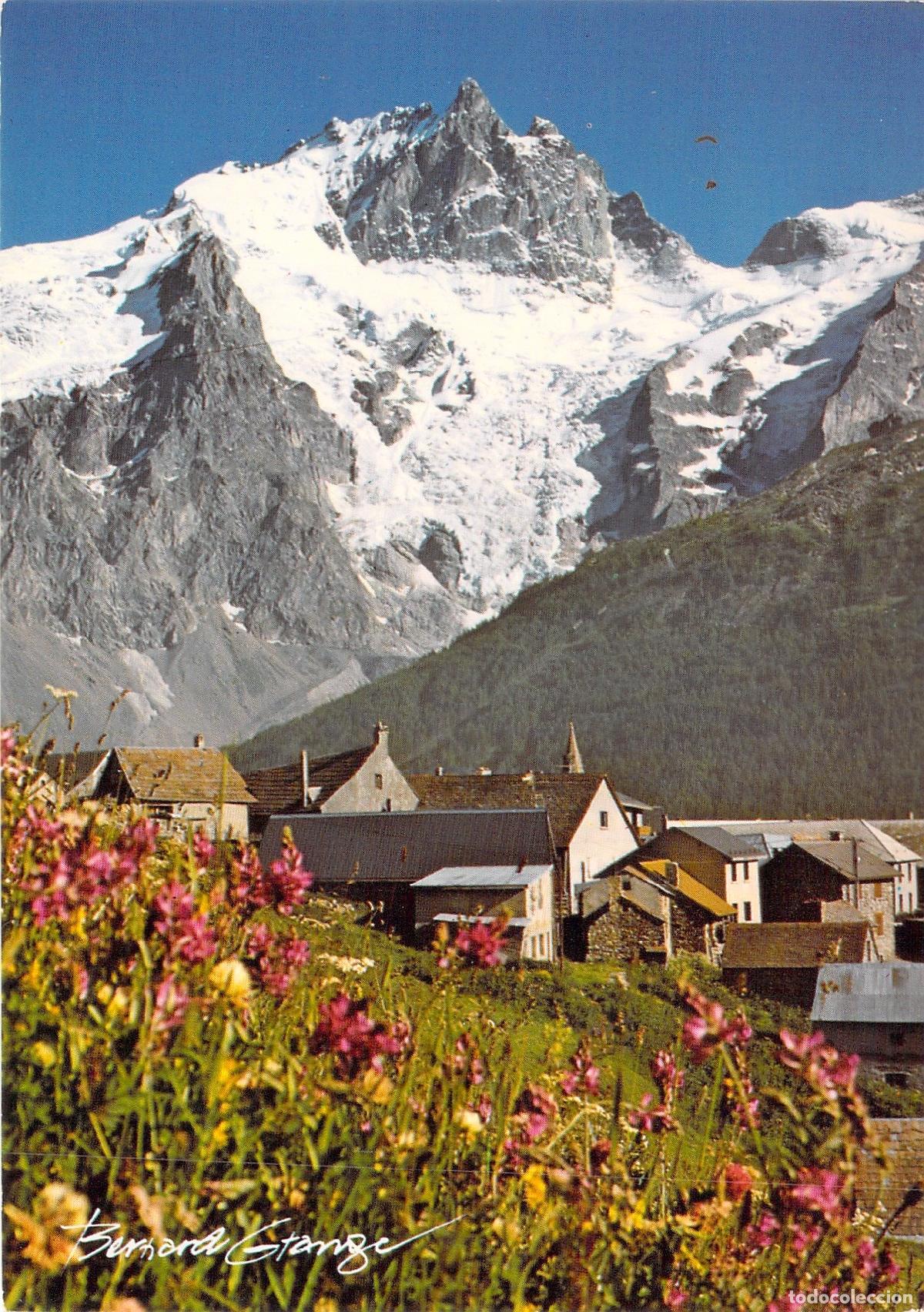 Postales: Postal de Monta&ntilde;a con Flores y Pueblo de los Alpes Franceses