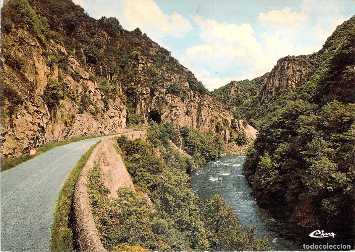 Postales: Postal de las Gorges de Chouvigny, Vall&eacute;e de la Sioule, Francia