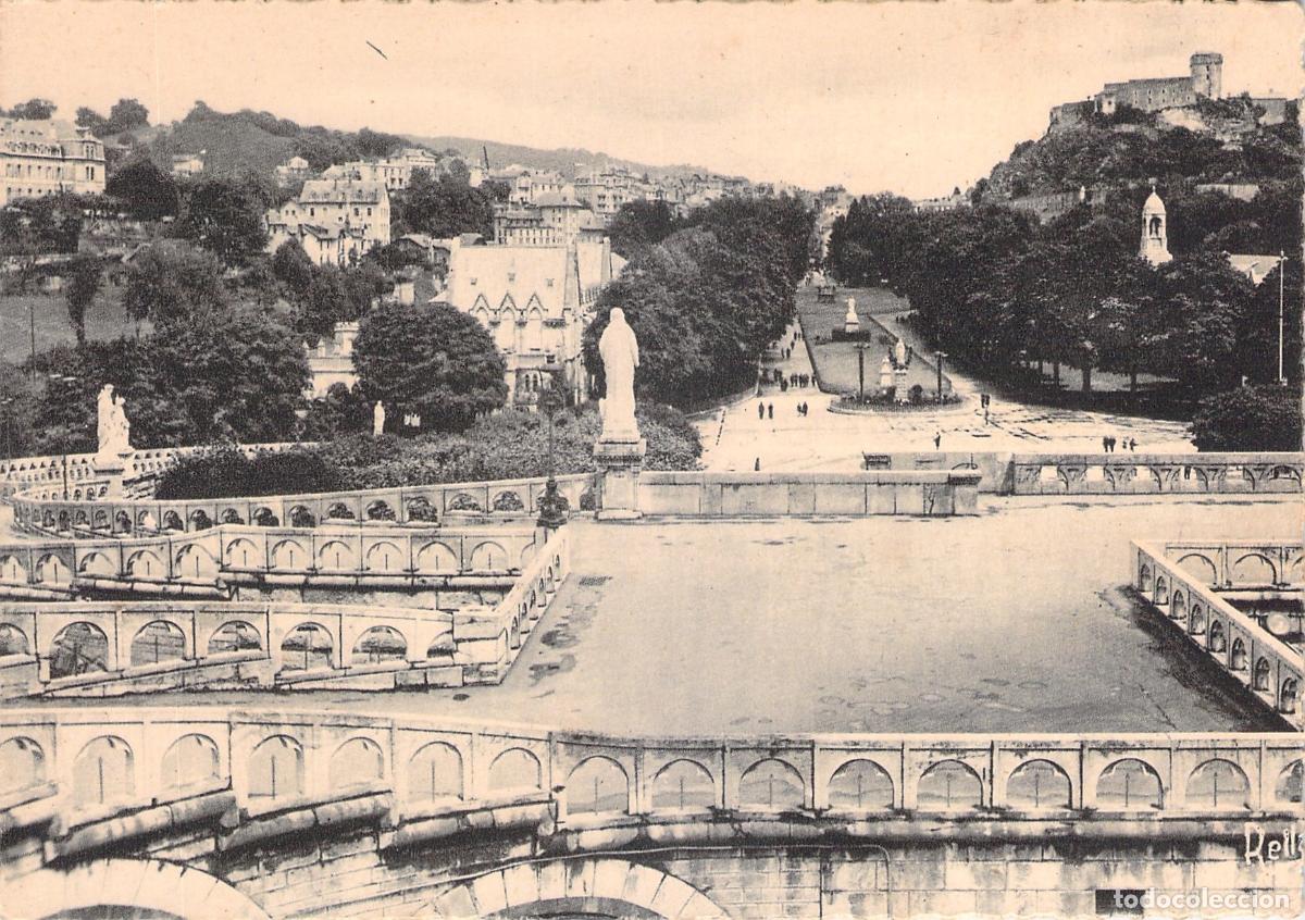 Postales: Postal de Lourdes: Perspectiva de la Ciudad y el Castillo