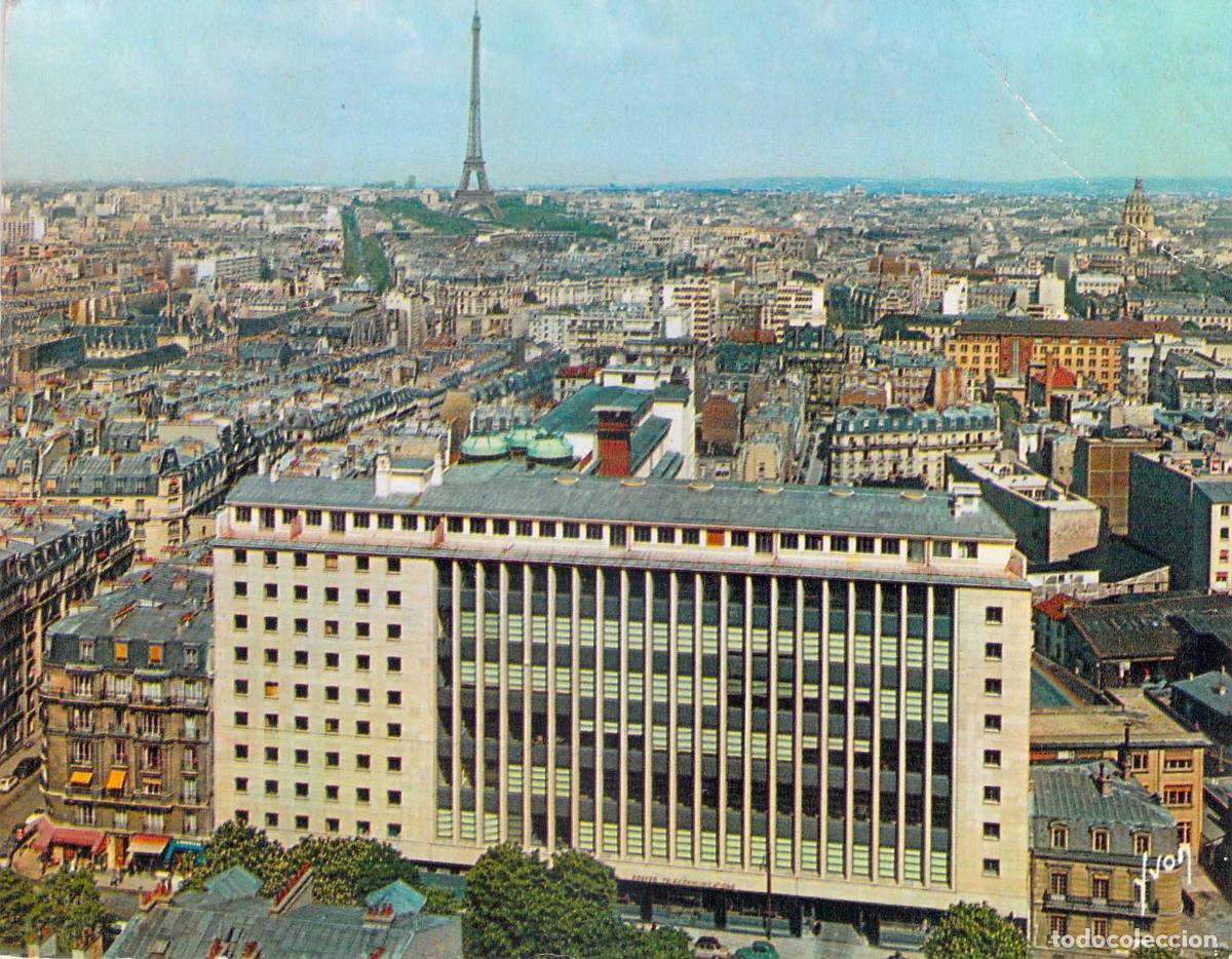 Postales: Postal de Par&iacute;s con el Edificio de Cheques Postales y Torre Eiffel