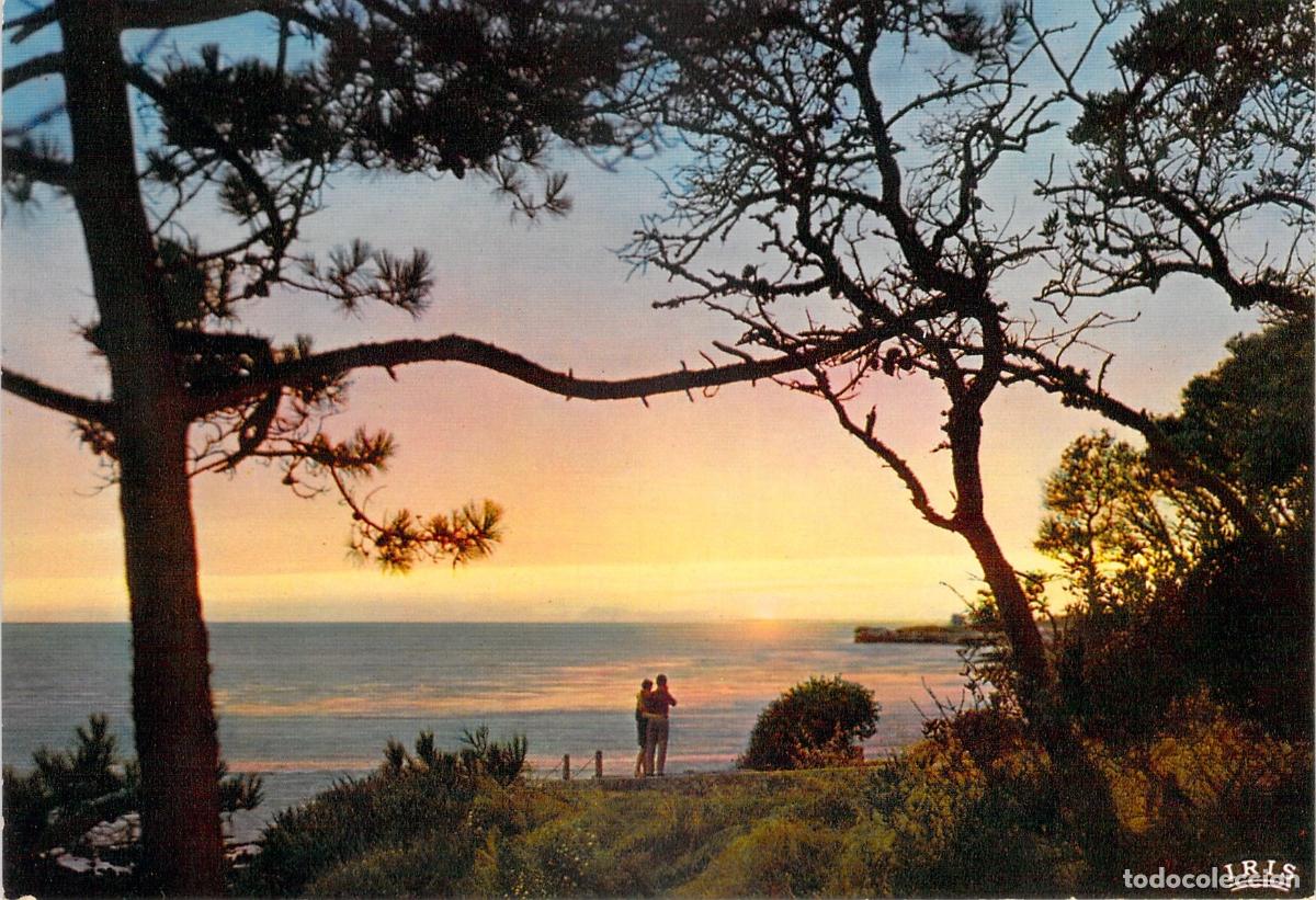 Postales: Postal Atardecer en la Costa Atl&aacute;ntica Francesa con Poema de Baudelaire