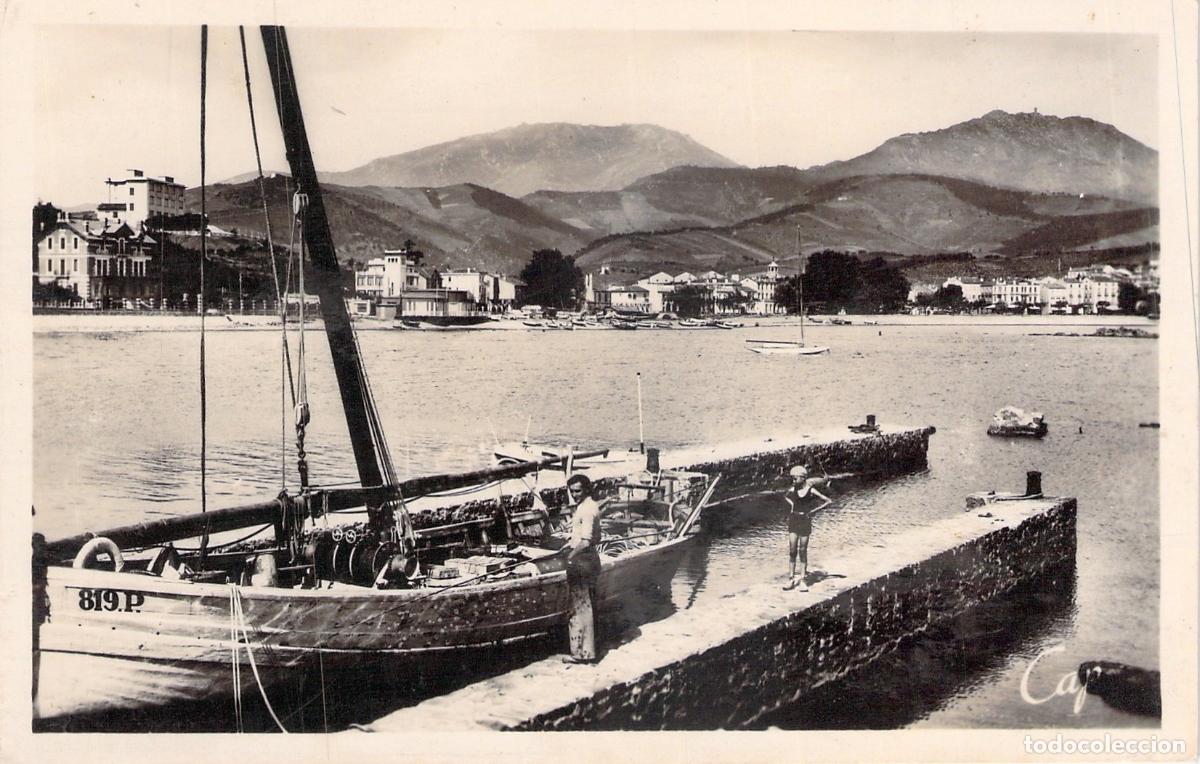 Postales: Postal de Banyuls-sur-Mer Vista hacia el Miramar y el Casino Francia