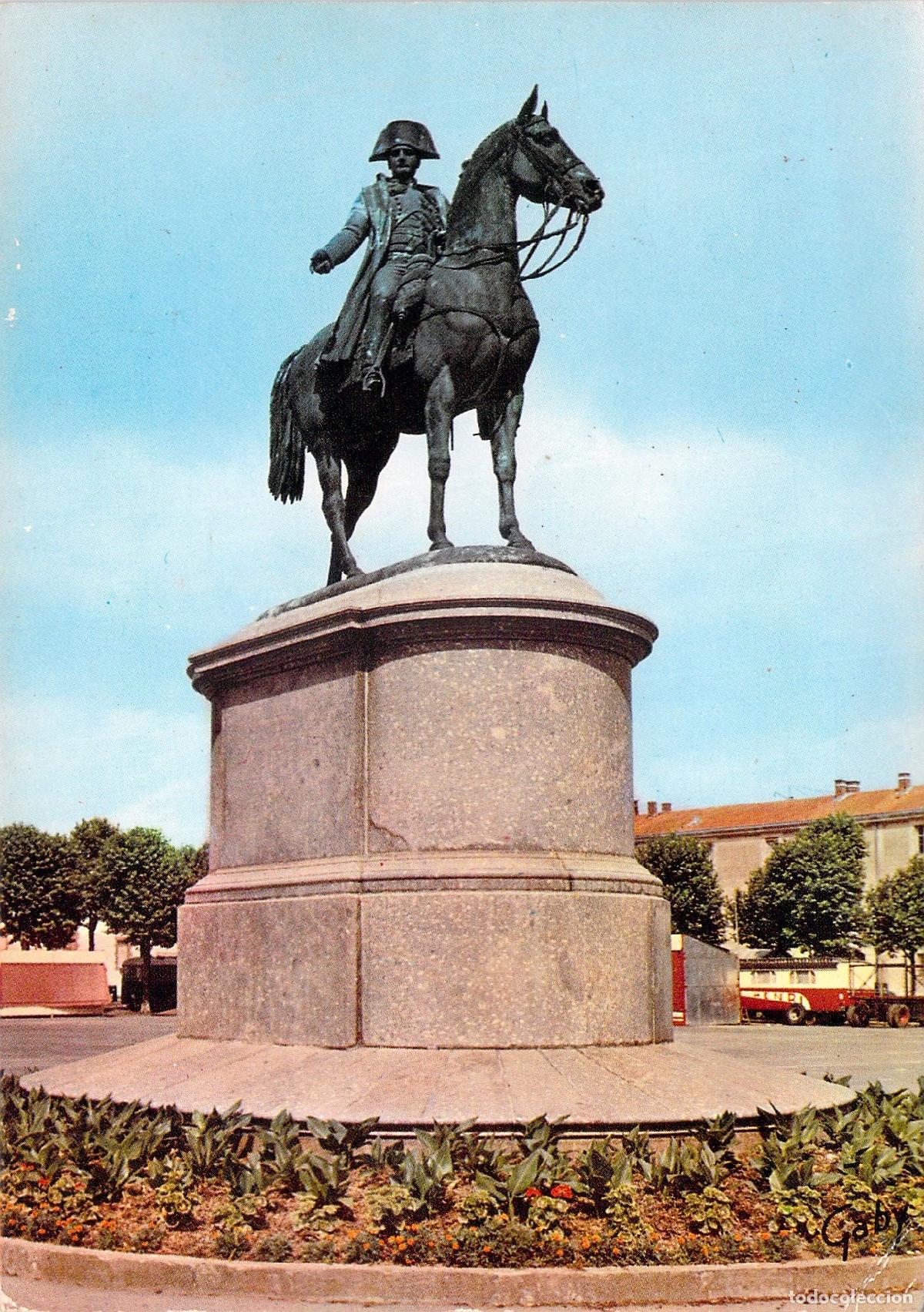 Postkarten: Postal Estatua Ecuestre de Napole&oacute;n I en La Roche-sur-Yon Francia