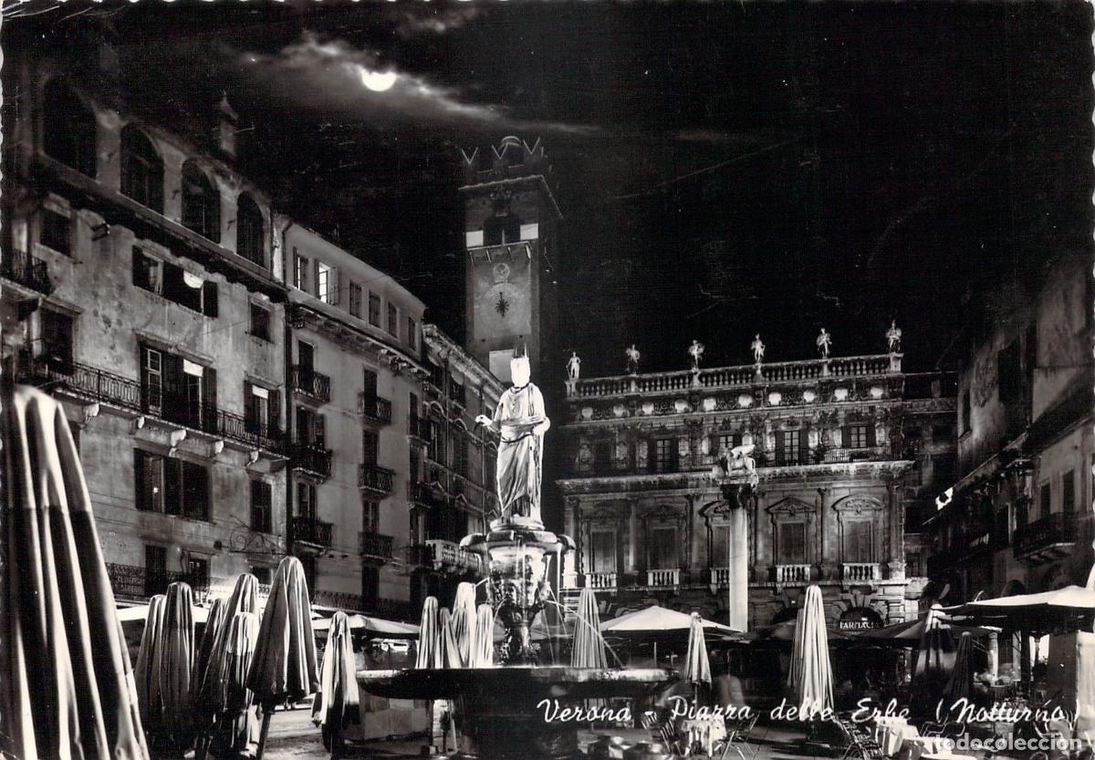 Postales: Postal de la Piazza delle Erbe de Noche, Verona, Italia