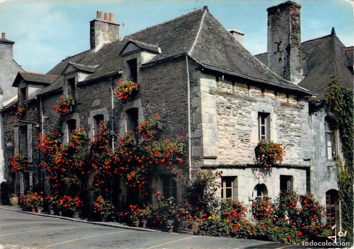 Postales: Postal de Rochefort-en-Terre, Antigua Casa de Piedra con Flores, Morbihan