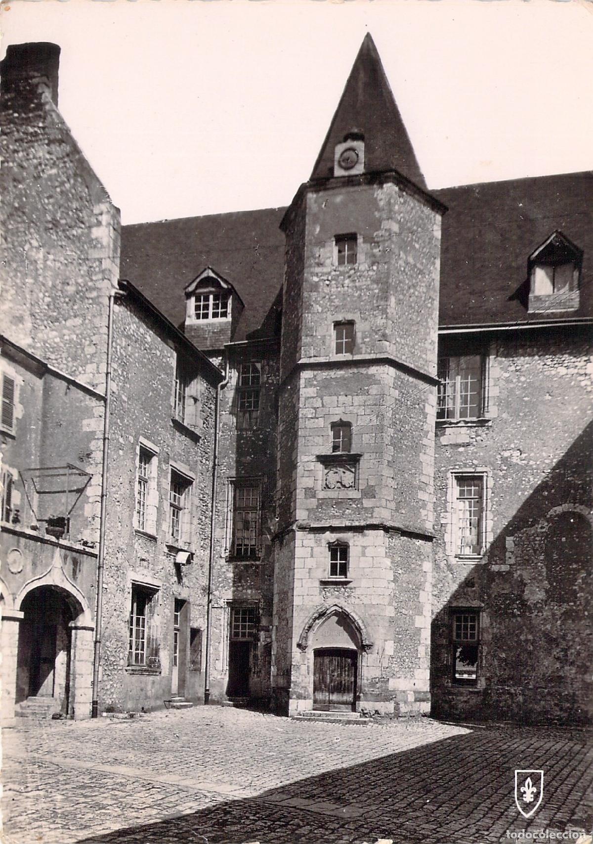 Postales: Postal de la Corte Interior del Museo de Beaugency, Loiret