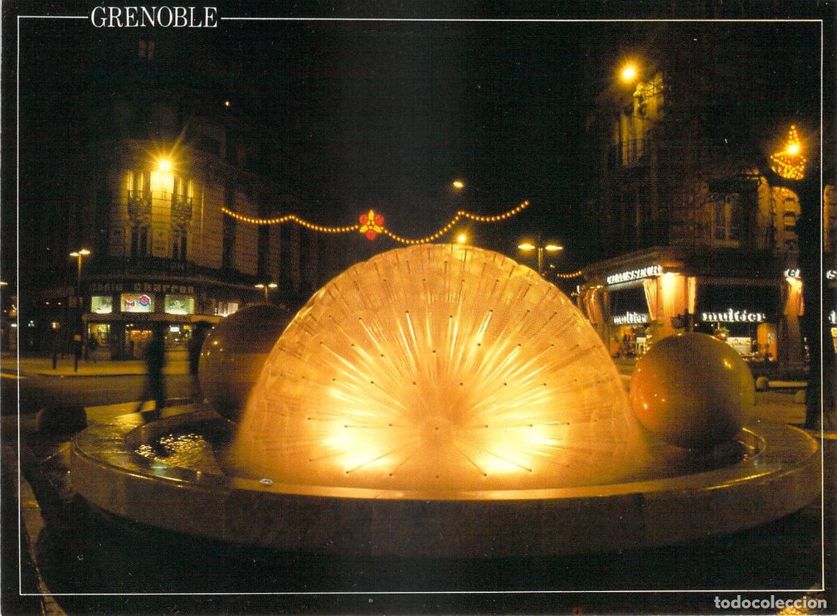 Postcards: Postal de la Nueva Fuente Iluminada en Grenoble, Francia