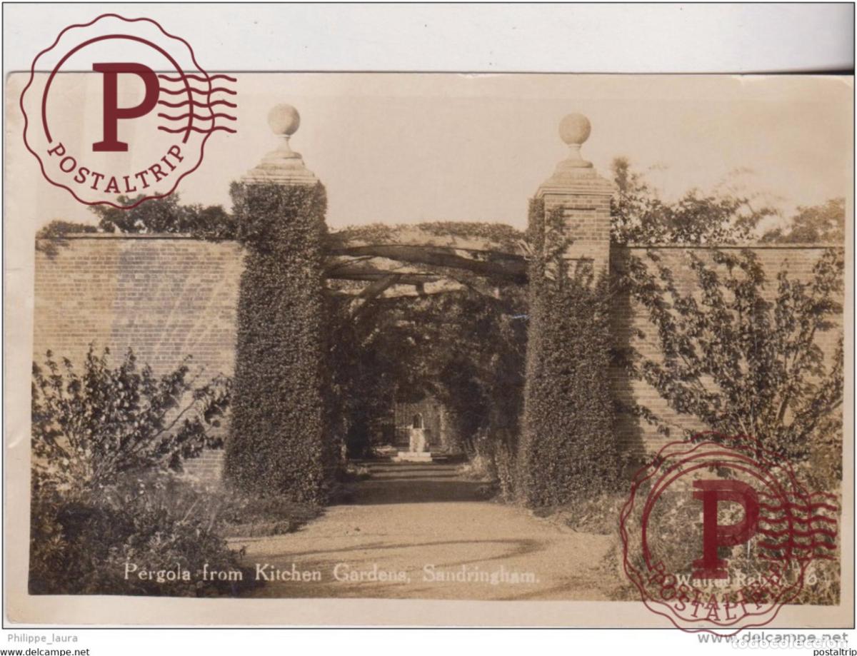 Postales: Pergola from Kitchen Gardens, Sandringham