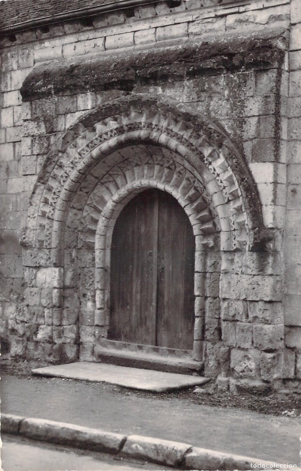 Postales: Postal de la Puerta Primitiva Iglesia St Gilles L'Isle-Bouchard