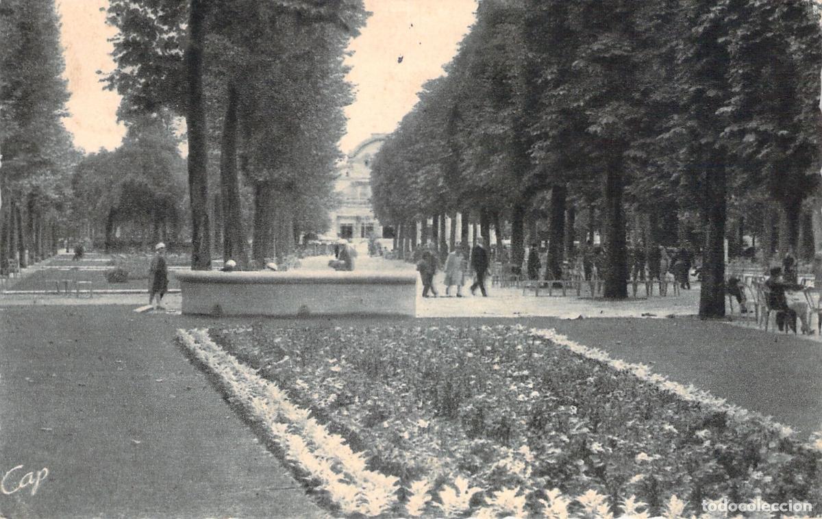 Postales: Postal de Vichy - Le Parc, All&eacute;e Fleurie