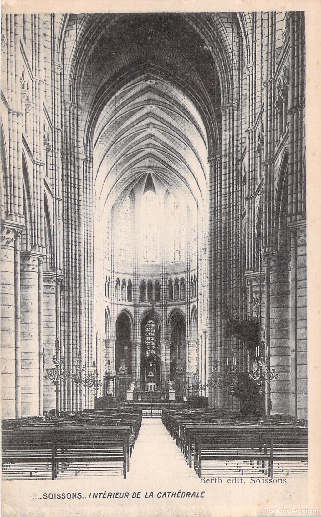 Postales: Postal de la Catedral de Soissons Interior de la Iglesia Francia