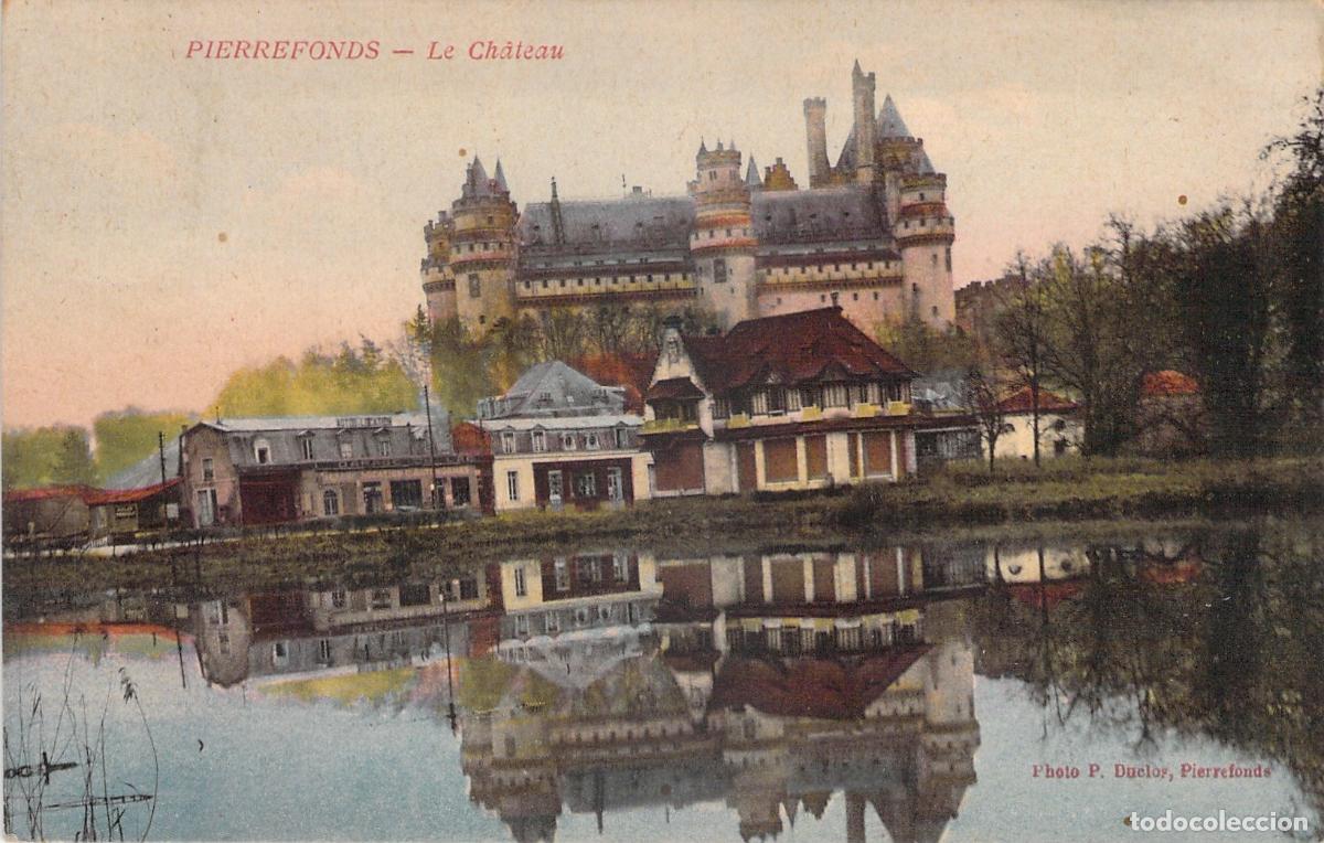 Postales: Postal del Castillo de Pierrefonds Francia con Reflejo