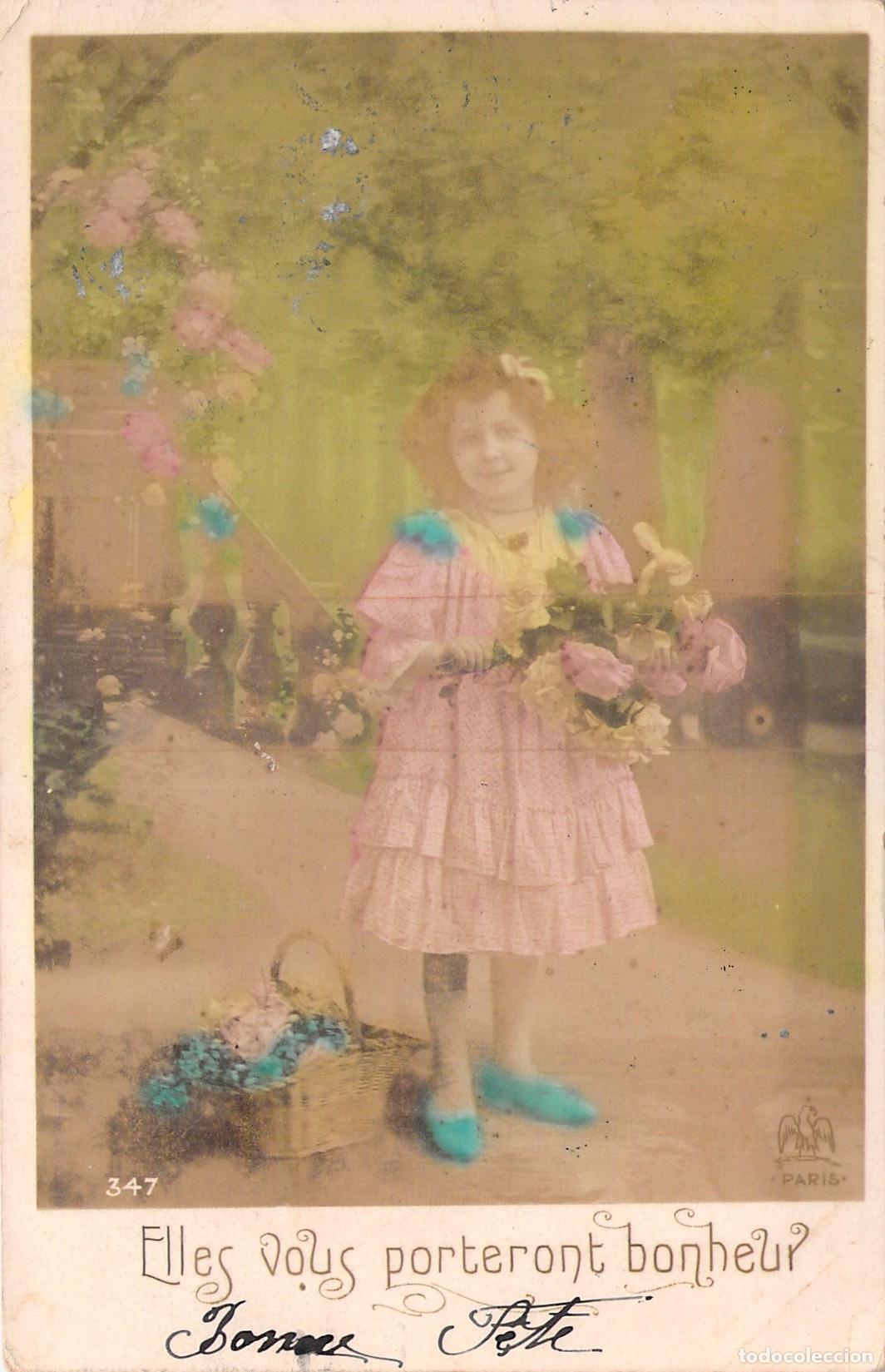 Postales: Postal de Ni&ntilde;a con Vestido Rosa y Flores Bonne F&ecirc;te