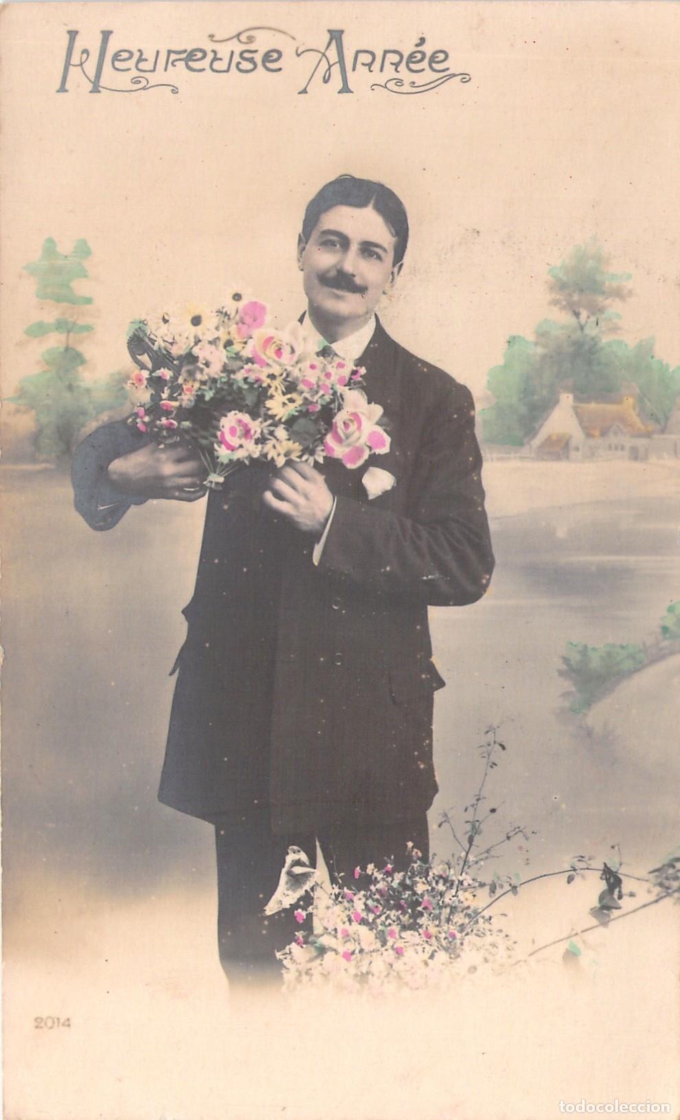 Postales: Postal Francesa de Feliz A&ntilde;o Nuevo con Retrato de Hombre y Flores