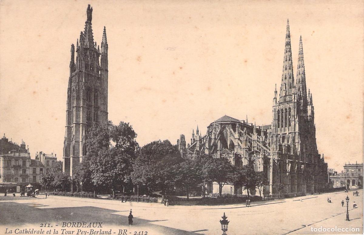 Postcards: Tarjeta Postal de la Catedral de Burdeos y Torre Pey-Berland