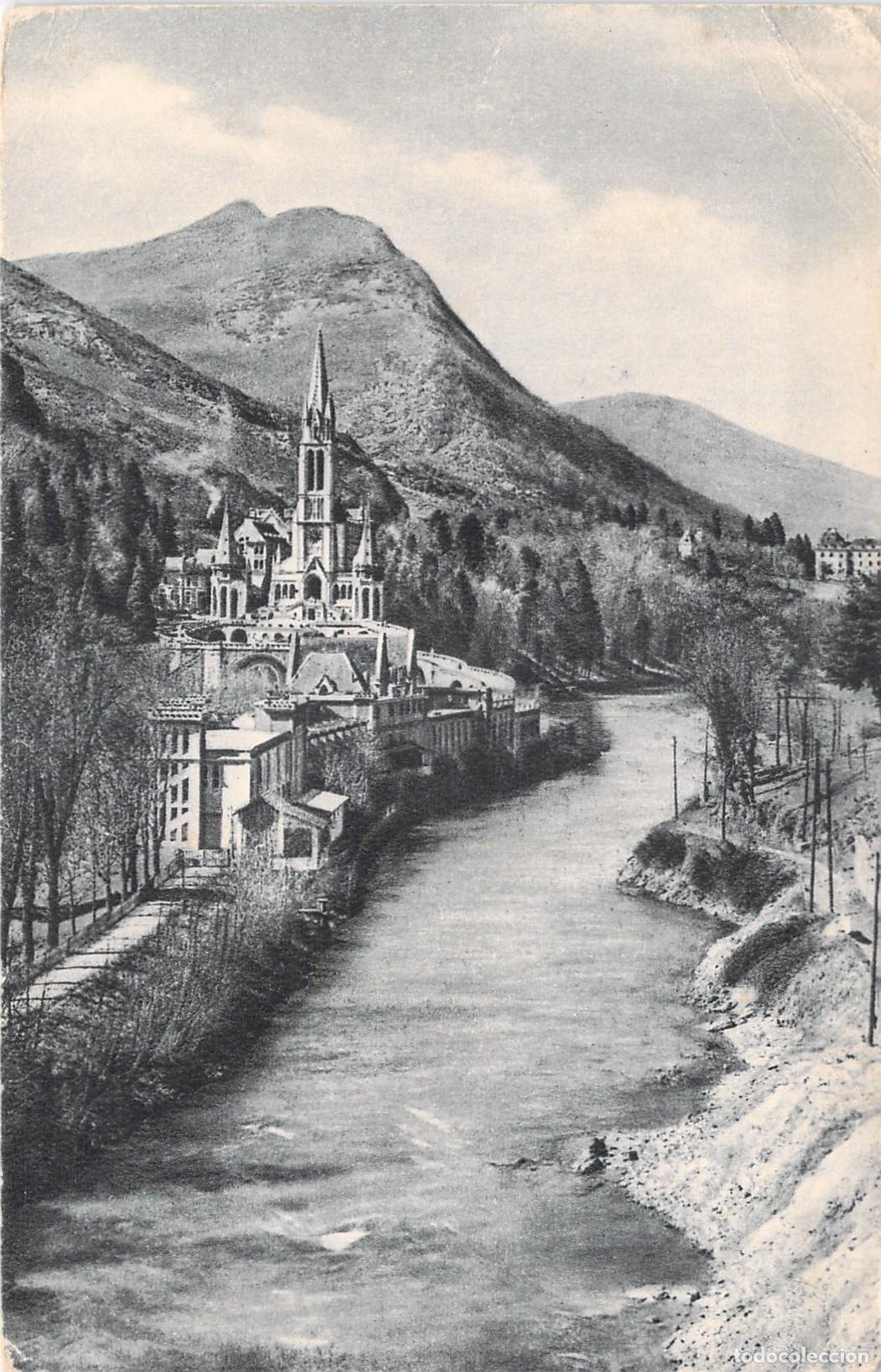 Postcards: Postal de la Bas&iacute;lica de Lourdes y el R&iacute;o Gave de Pau, Francia