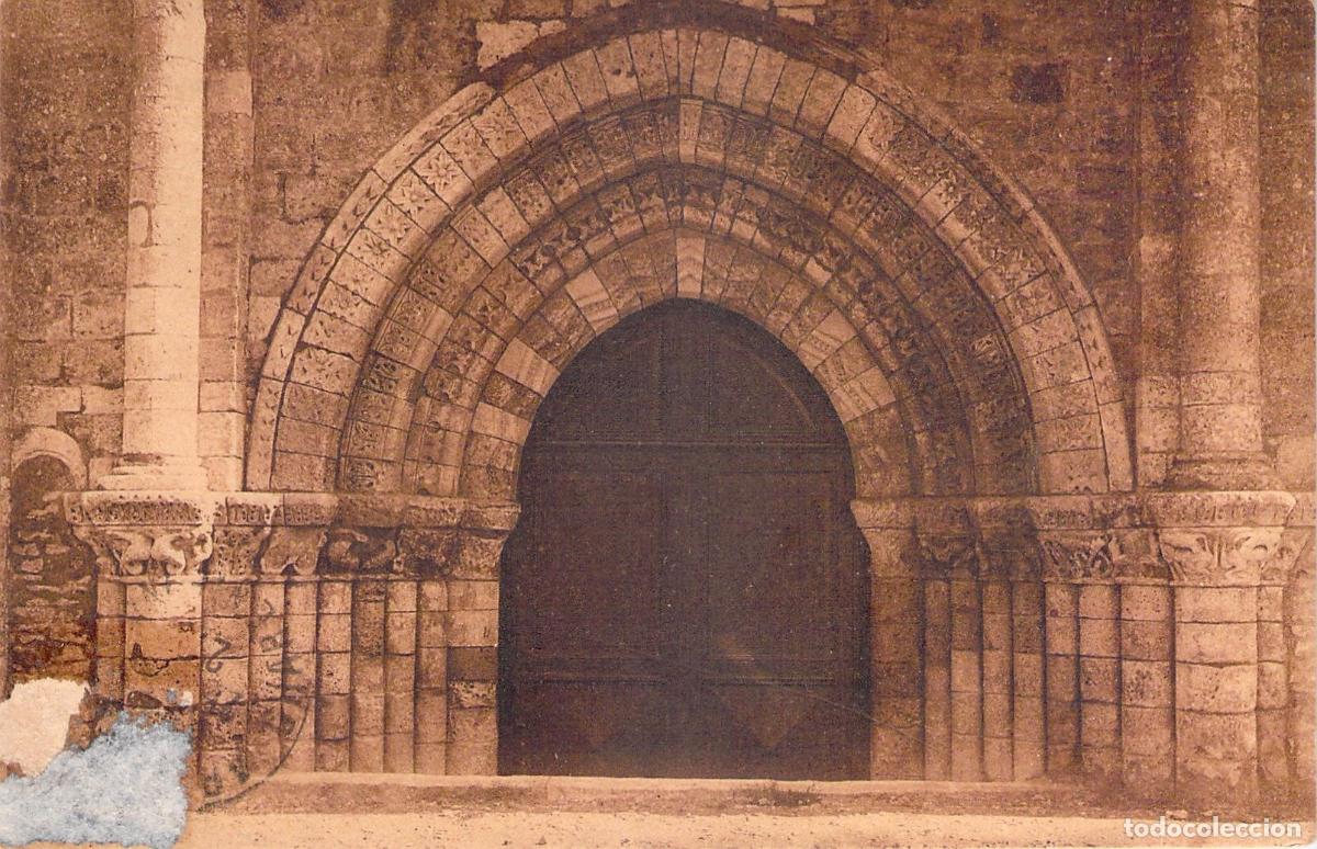 Postales: Postal de la Iglesia de Ars-en-R&eacute; y su Portal G&oacute;tico