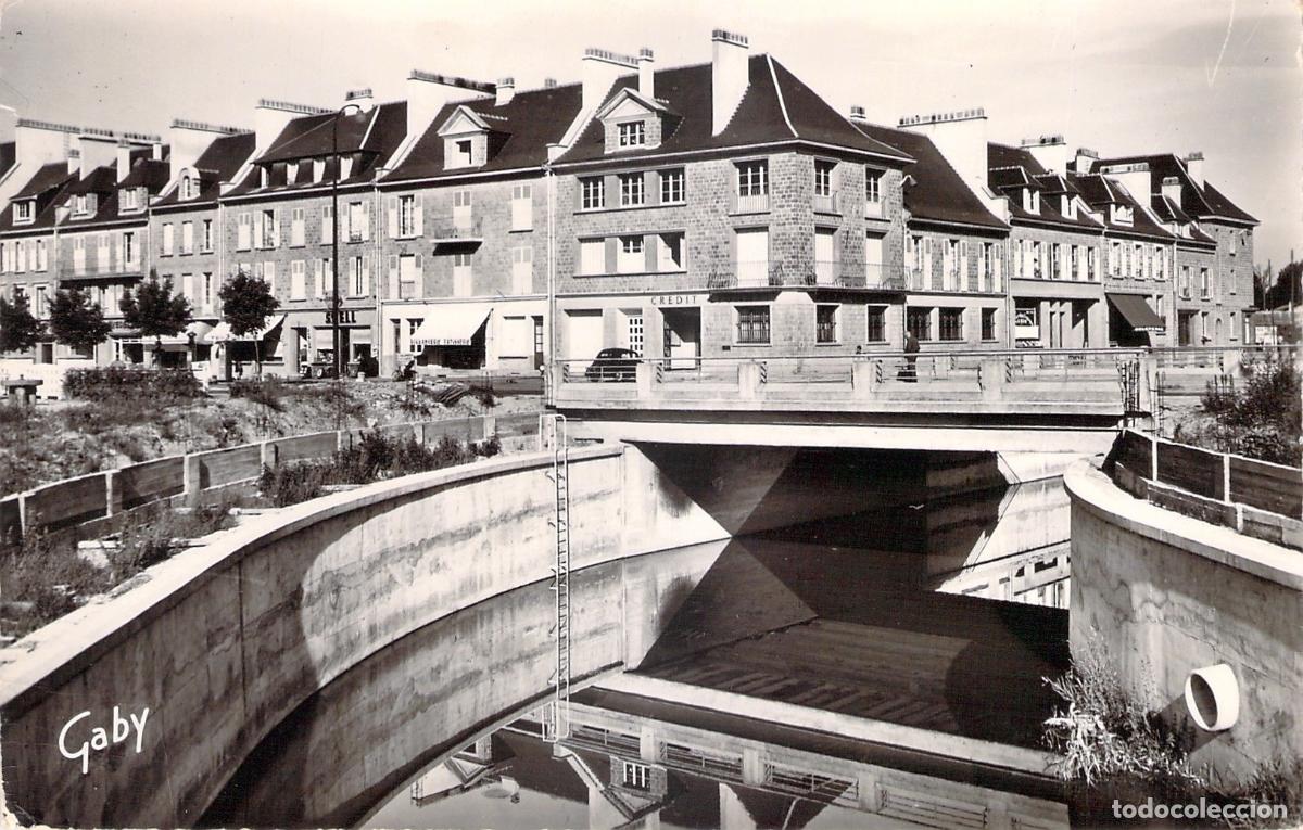 Postales: Postal de Cond&eacute;-sur-Noireau Francia El Puente y el R&iacute;o Druance