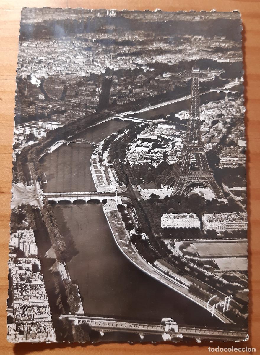 Postales: PAR&Iacute;S - VUE AERIENNE: LA TORRE EIFFEL, LA BASILIQUE DE MONTMARTRE - PERFECTO ESTADO