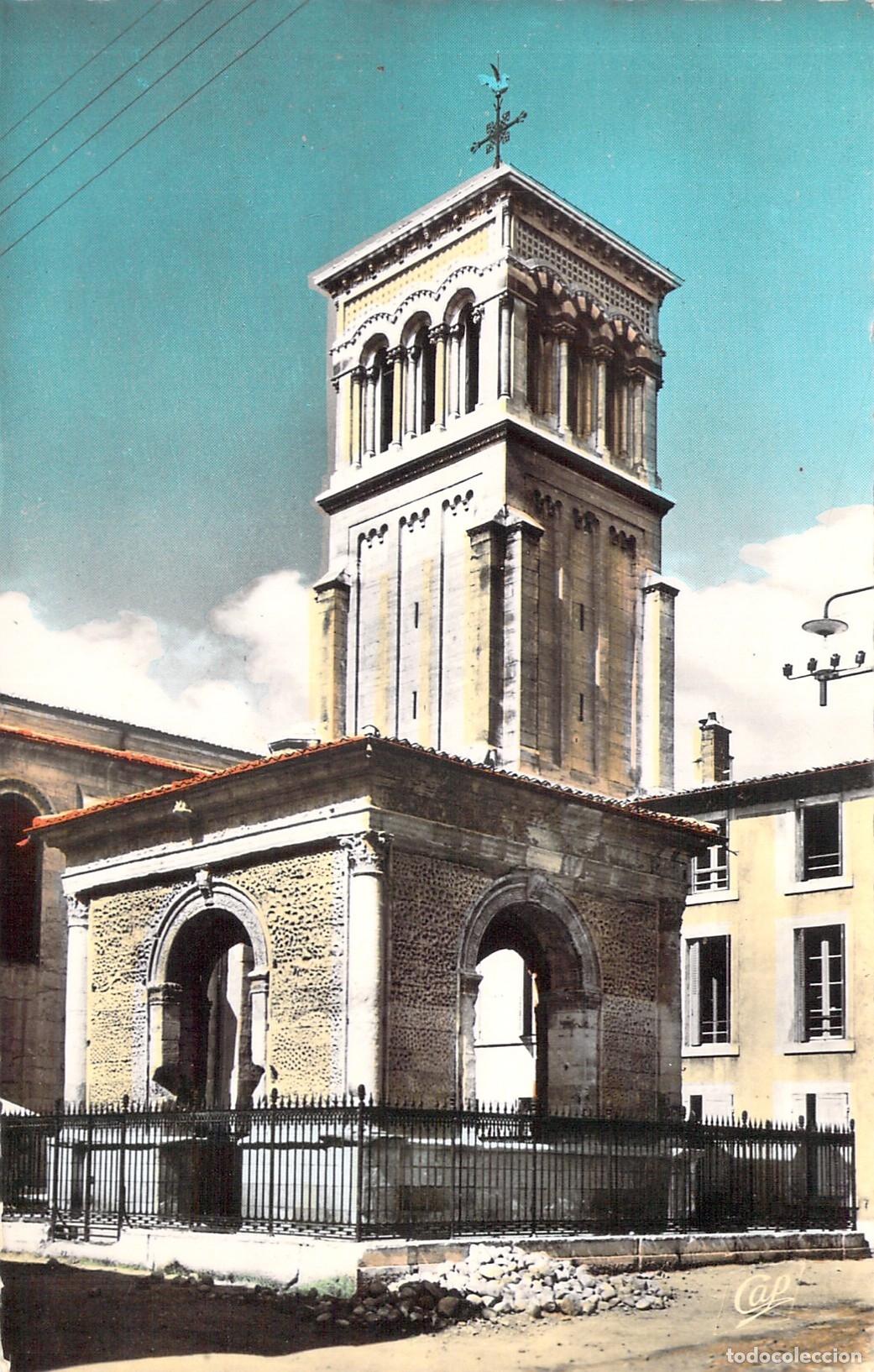 Postales: Postal de Valence - Monumento Funerario Le Pendentif Francia