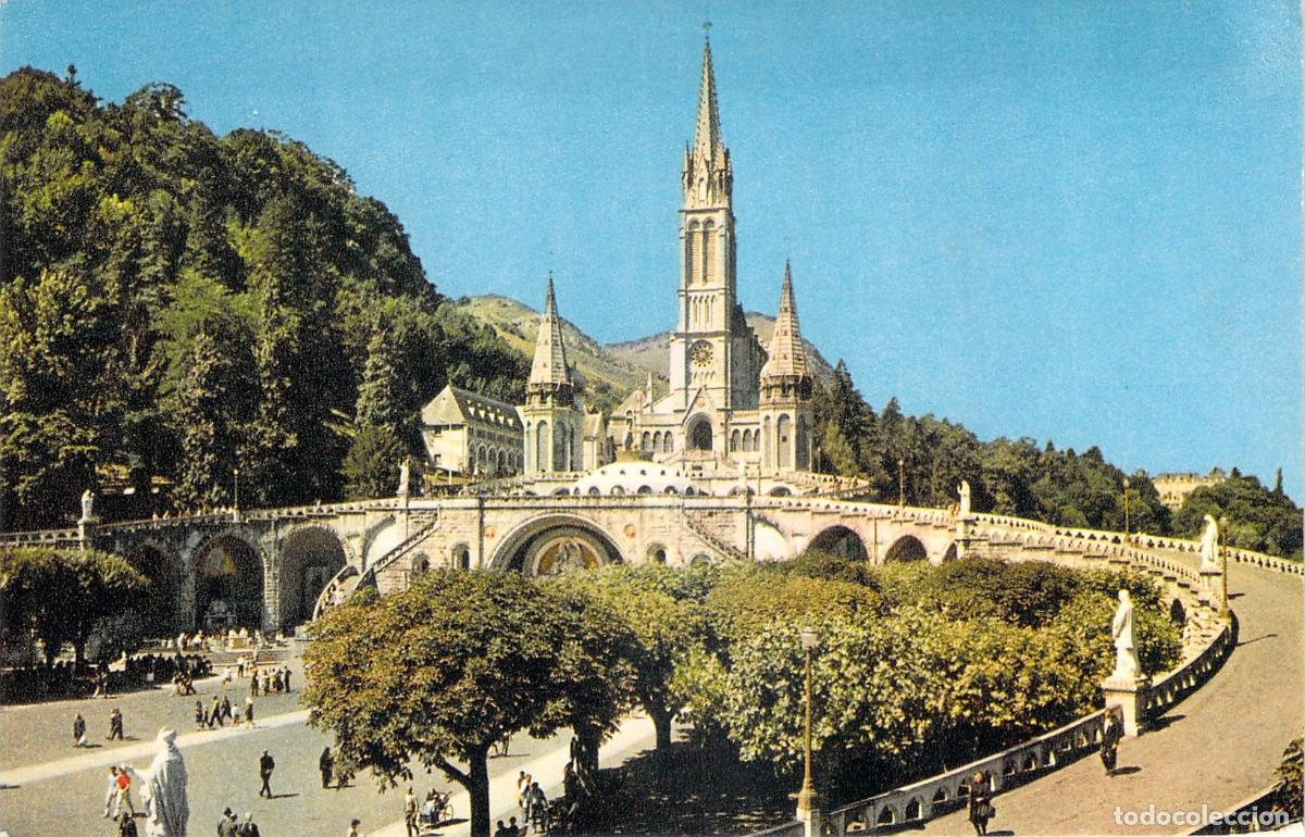 Postales: Postal de la Bas&iacute;lica de Lourdes y Explanada del Rosario