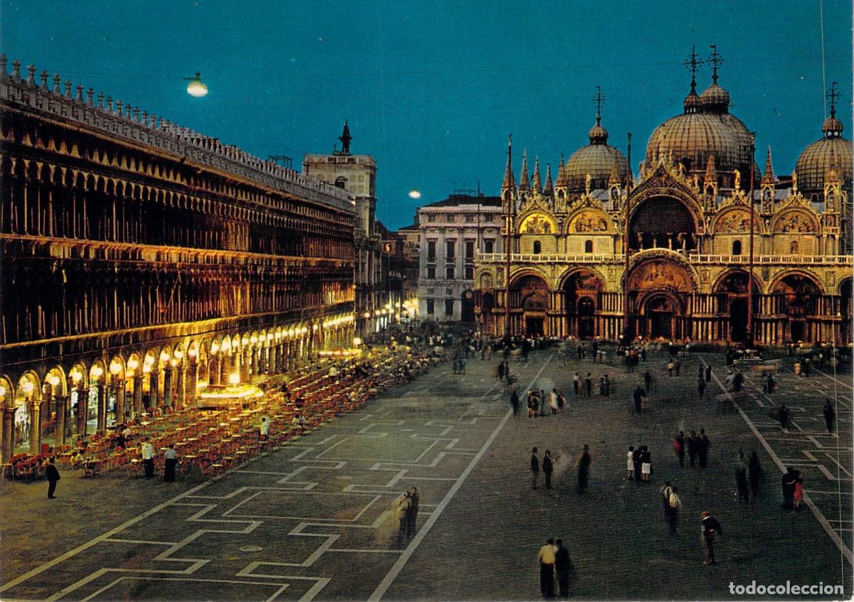 Postales: Postal de Venecia Plaza de San Marcos Iluminada por la Noche