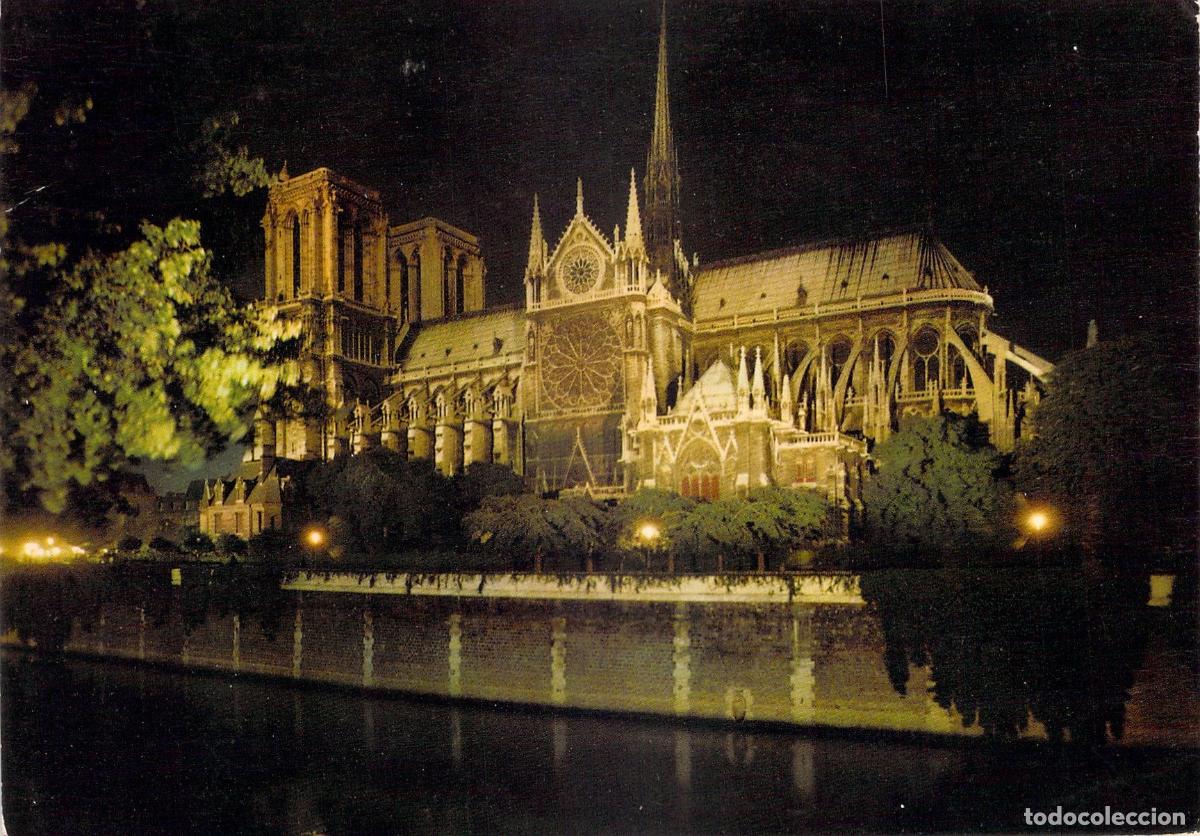 Postcards: Postal de Par&iacute;s de Noche, Catedral de Notre-Dame Iluminada