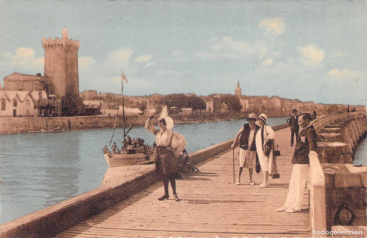 Postcards: Postal de Les Sables-d'Olonne Francia paseo en el muelle
