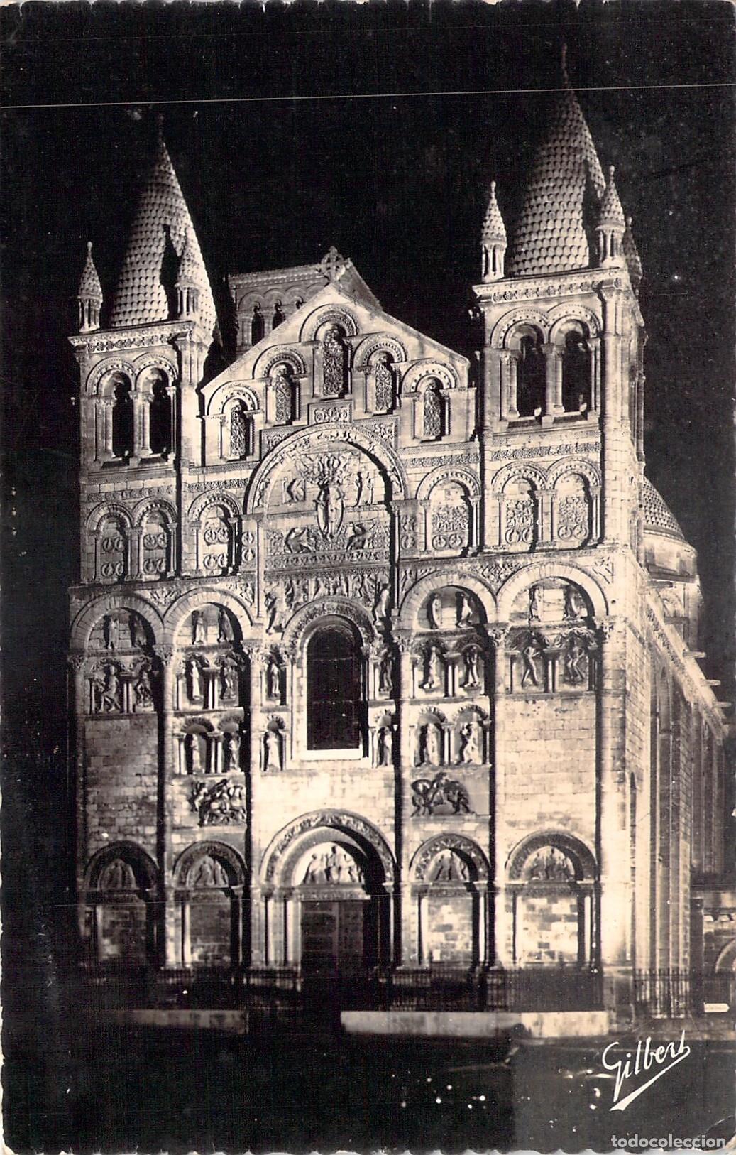 Postales: Postal de la Catedral de San Pedro en Angulema Francia Iluminada