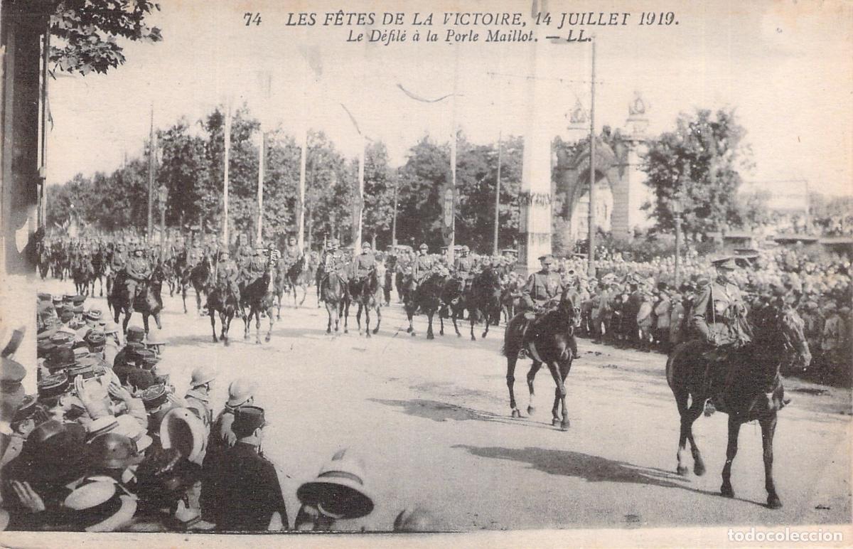 Postales: Postal Desfile de la Victoria en Porte Maillot, Par&iacute;s
