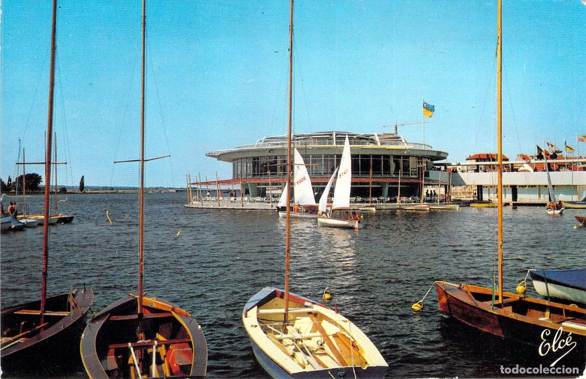 Postales: Postal de Vichy con Veleros en el Plan d'Eau y la Rotonda