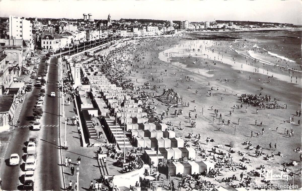 Postales: Postal de la Playa y el Paseo Mar&iacute;timo en Les Sables d'Olonne