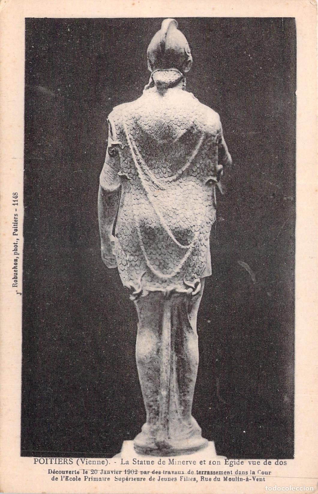 Postcards: Postal de la Estatua de Minerva Vista de Espaldas en Poitiers