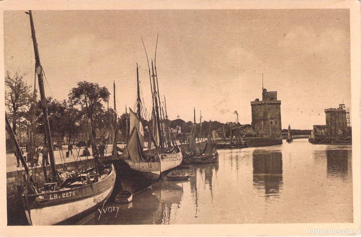 Postales: Postal de La Rochelle, Puerto de Echouage y Torres Hist&oacute;ricas