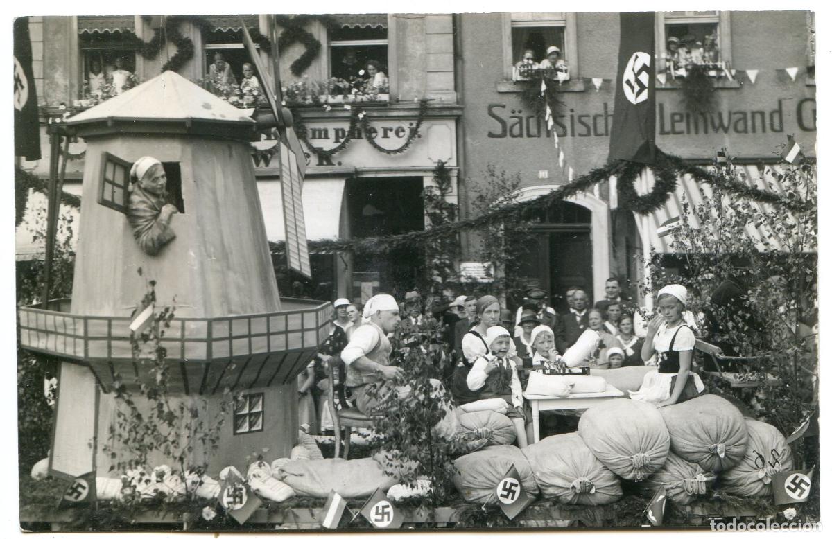 Postales: Bl&uuml;cherfest en Lowenberg 1933, actual Lw&oacute;wek Śląski, desfile de carroza y s&iacute;mbolos nazis, fotopostal