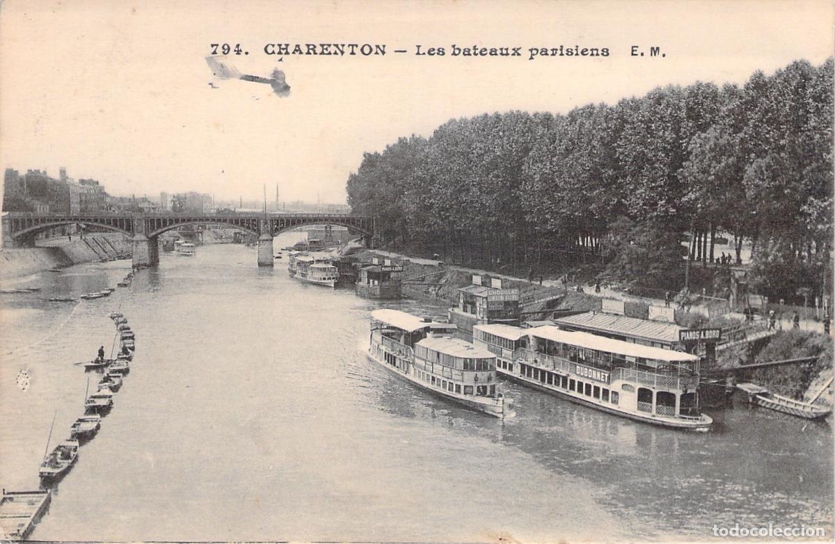 Postales: Postal de Charenton con los Barcos Parisienses y un Biplano