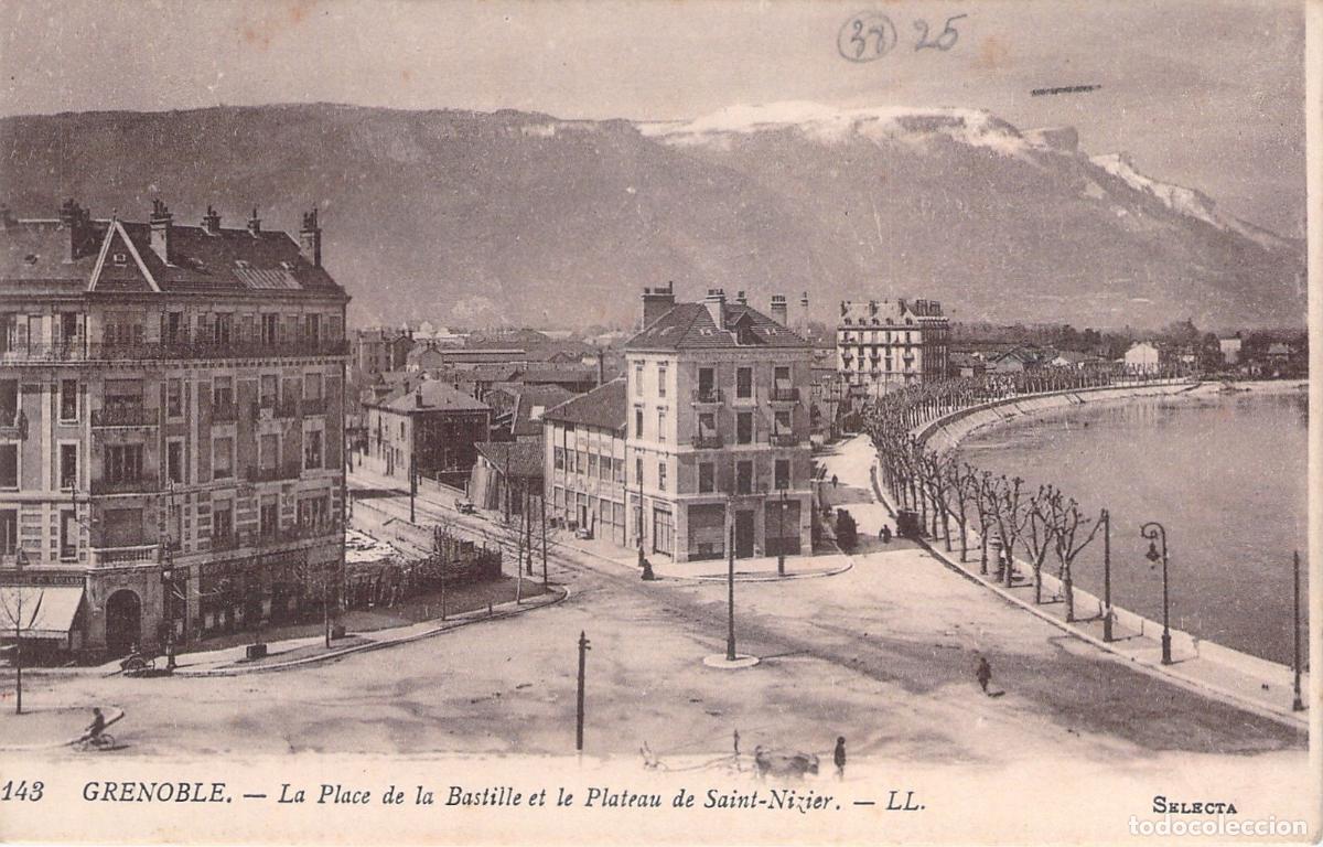 Postales: Postal de Grenoble: Place de la Bastille y Saint-Nizier